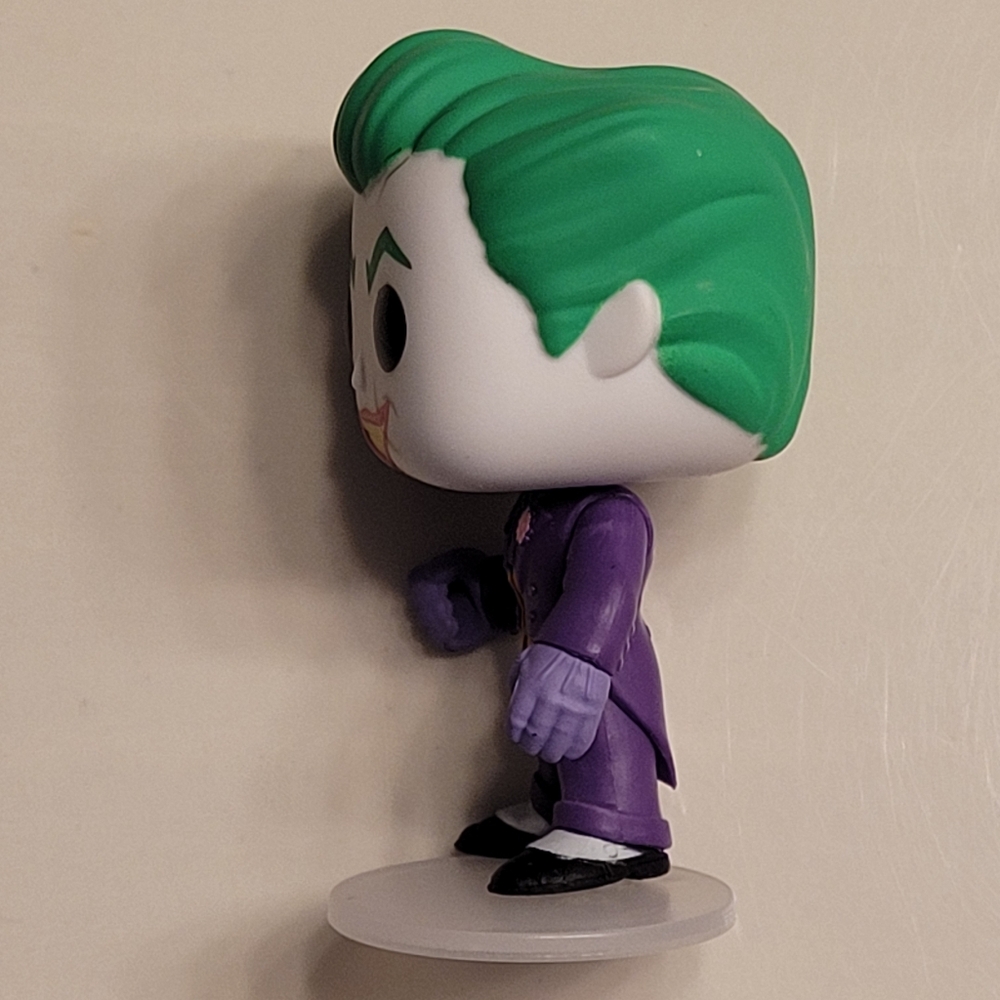 JOKER Funko Pop Funkoverse DC Comics Vinyl Figure With Stand - Picture 9 of 16